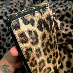 Brand new cheetah zip clutch phone wallet